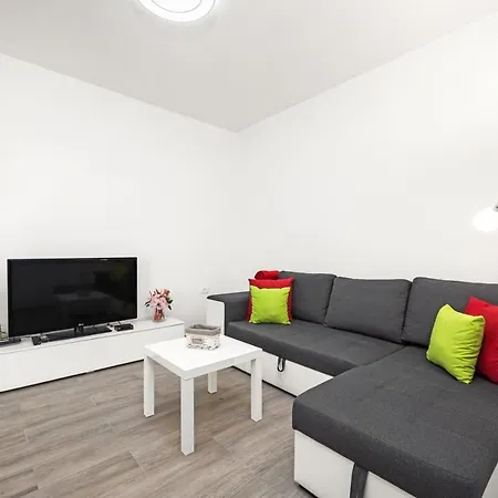 Marsel Villa Mednjan