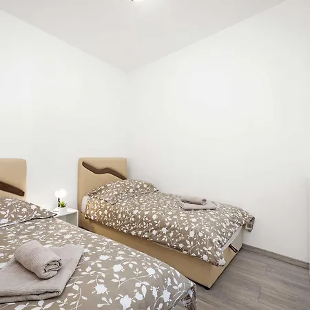 Villa Marsel Mednjan