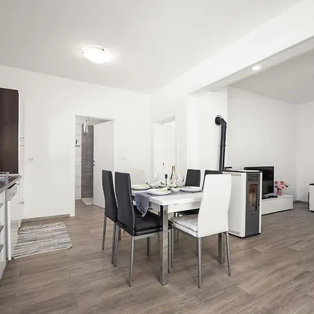 Marsel Willa Mednjan